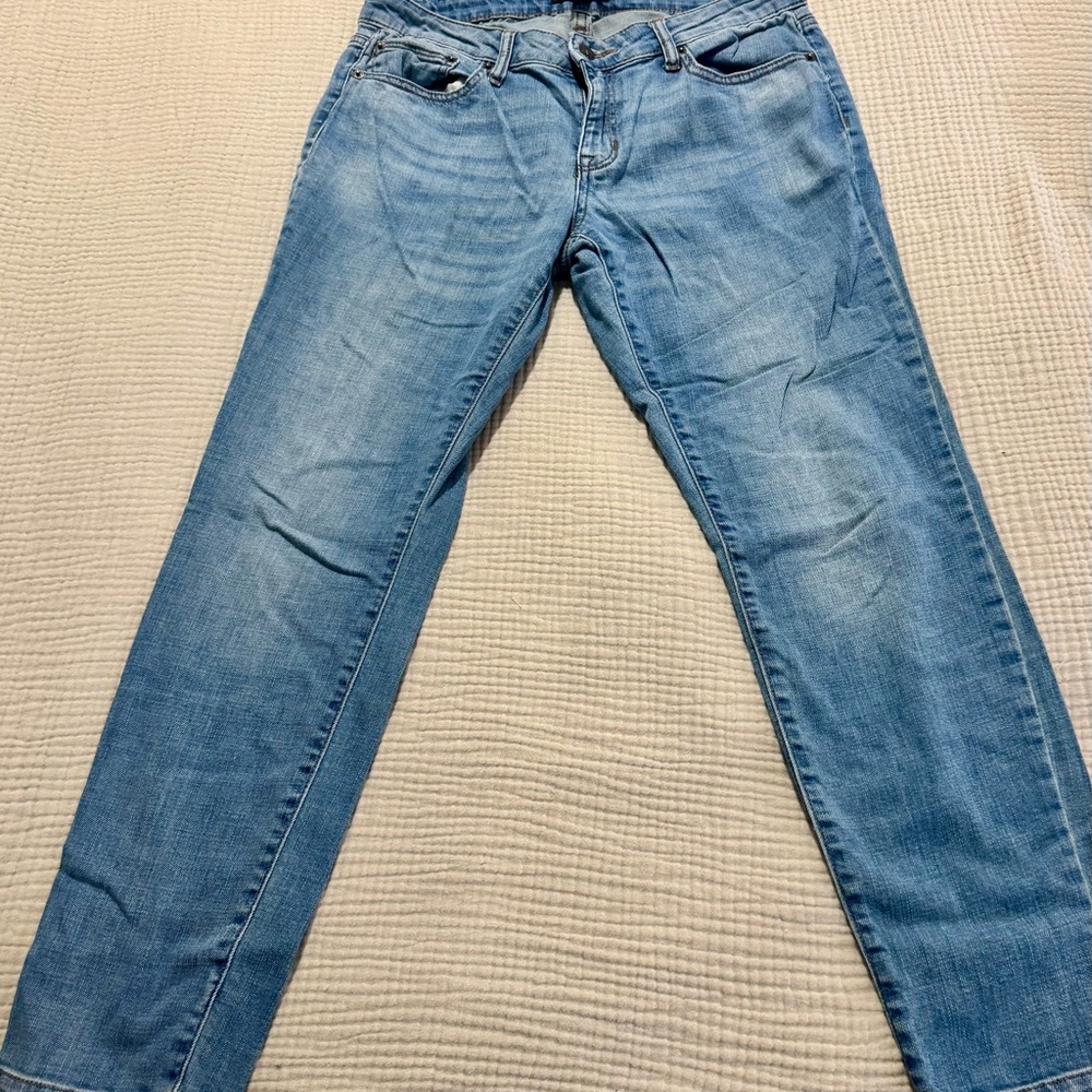 Frye women’s girlfriend ankle jeans size 2